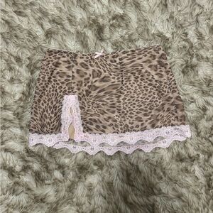 NEW Urban Outfitters Leopard Lace Trim Mini Skirt 🐆🎀